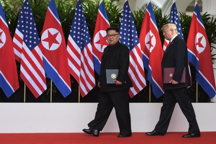 Trump lên tiếng về Triều Tiên trước thềm thượng đỉnh ở Việt Nam - 1