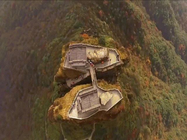 Media - Khám phá "thành phố bầu trời", nơi có khung cảnh thần tiên thoát tục ở TQ