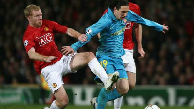 Messi sÃ¡nh ngang Paul Scholes, Barca sá»£ váº¿t xe Äá» MU á» Champions League - 2