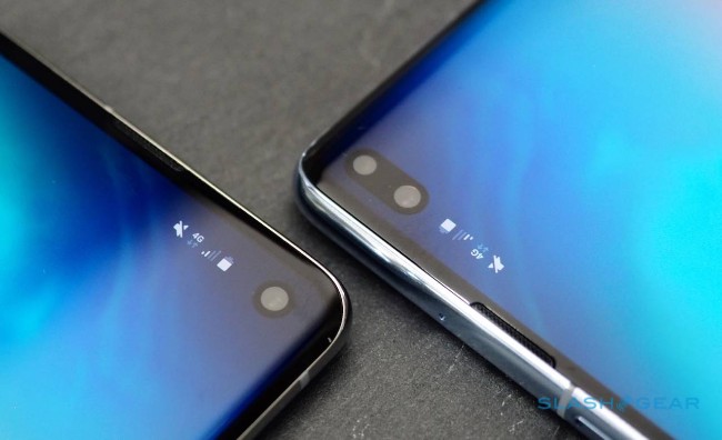 Chúng đều có màn hình đục lỗ ở mặt trước &#40;Infinity-O&#41;, trong đó Galaxy S10 Plus và S10 5G chứa camera kép, còn Galaxy S10 và S10e có camera đơn.