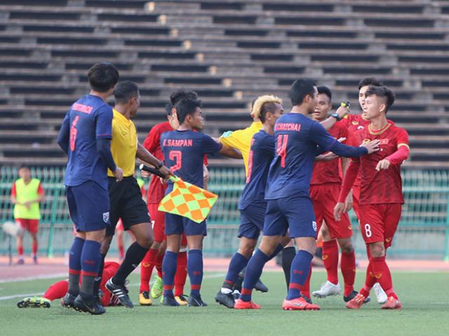 Bóng đá - Bất lực màn “đấu võ” của cầu thủ Thái Lan, U22 Việt Nam vẫn được “quà”