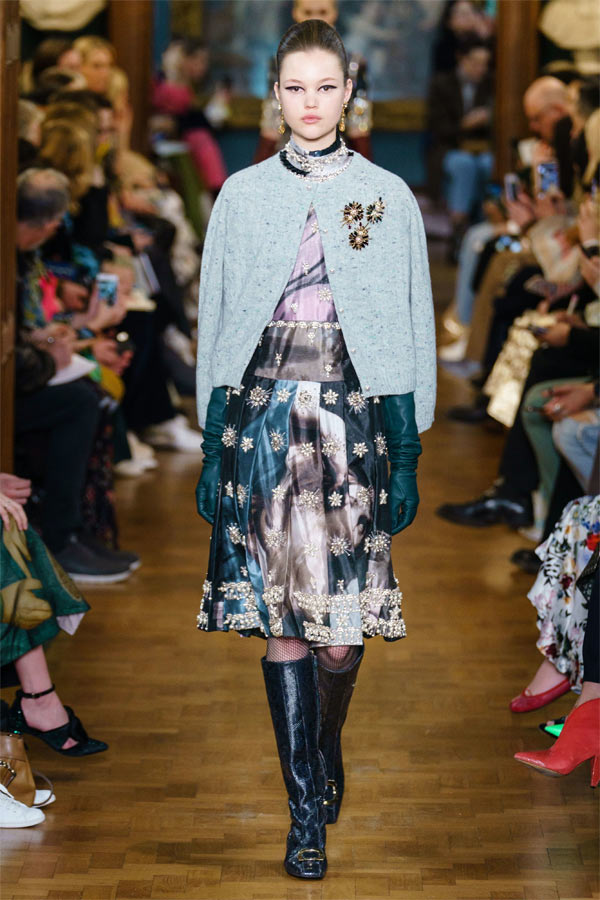 Khu vườn hoa lá đẹp mê hồn người của Erdem - 7