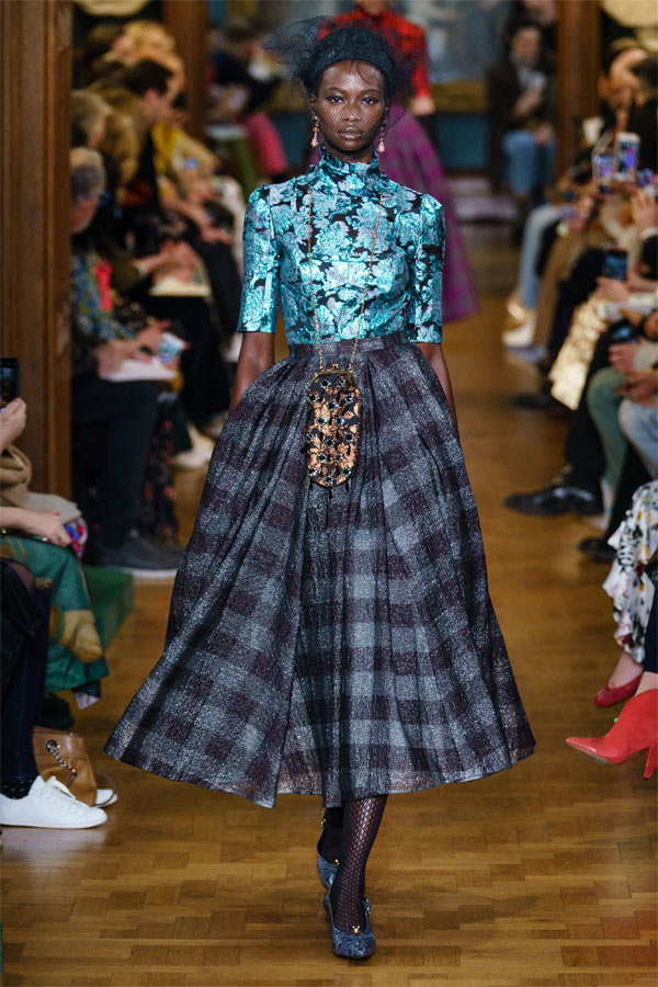 Khu vườn hoa lá đẹp mê hồn người của Erdem - 6