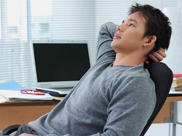 Bạn trẻ - Cuộc sống - Đến nhà bạn gái, tôi choáng váng khi nhìn thấy bức ảnh cô ấy chụp tình cũ