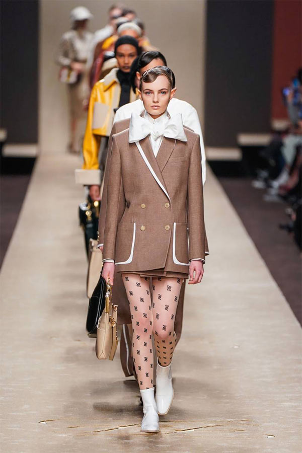 Tuyệt tác cuối cùng của Karl Lagerfeld cho Fendi - 1