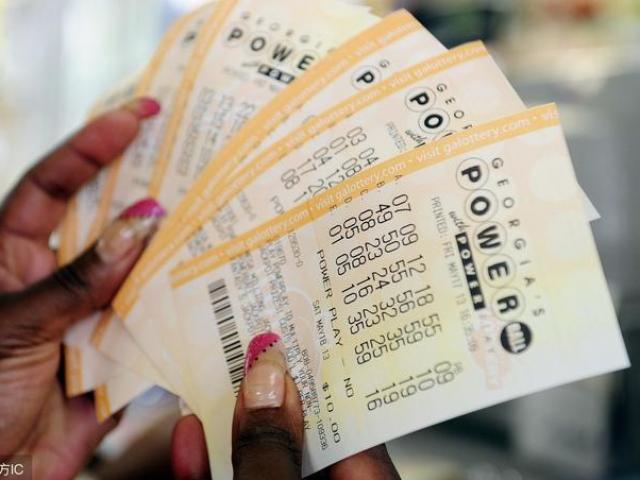 Kinh doanh - Trúng vé số hơn 5 nghìn tỷ nhưng quyết không giúp đỡ người thân