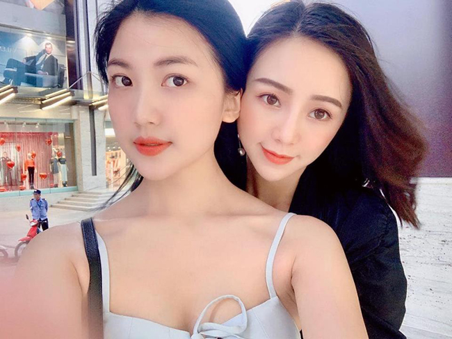 Lâm Thanh khá thân thiết với hot girl Quỳnh Kool, cả hai thường rủ nhau tụ tập bạn bè.
