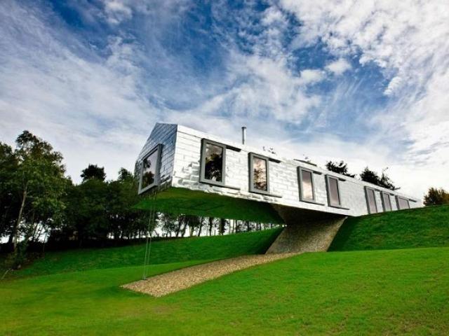 Kinh doanh - Độc đáo những căn nhà "chất hơn nước cất" không cần đến gạch vữa