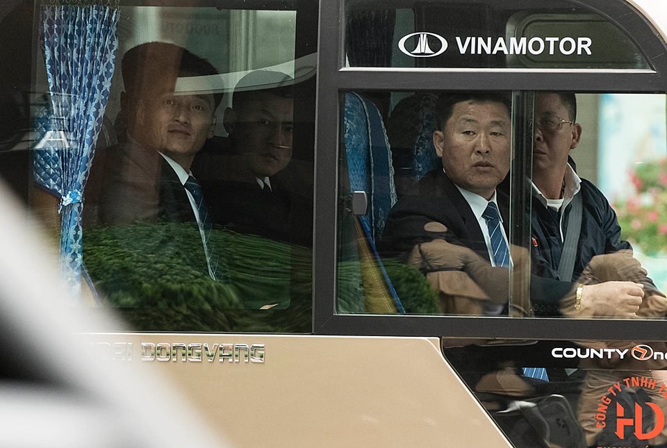 Đoàn tháp tùng ông Kim Jong Un đã về đến trung tâm Hà Nội, an ninh thắt chặt - 3