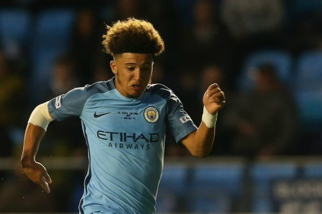 Chelsea bị cấm chuyển nhượng 2 mùa, Man City dễ &#34;nếm trái đắng&#34; y hệt - 3