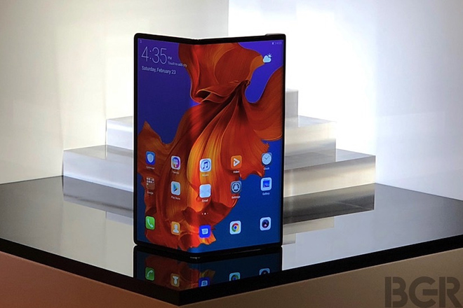 Huawei vừa tiết lộ chiếc điện thoại có thể gập lại tuyệt đẹp - 1