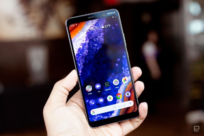 Nokia 9 PureView là sản phẩm mà HMD Global đã quyết định trình làng để hồi sinh thương hiệu nhiếp ảnh PureView được yêu thích từ lâu, kèm theo 5 camera ở mặt sau.