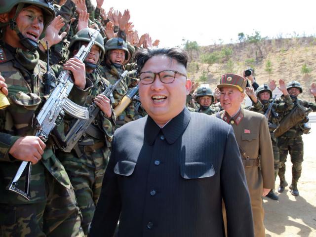 Thị trường - Tiêu dùng - Hé lộ một số sản phẩm của các nước khiến ông Kim Jong Un "thích mê"