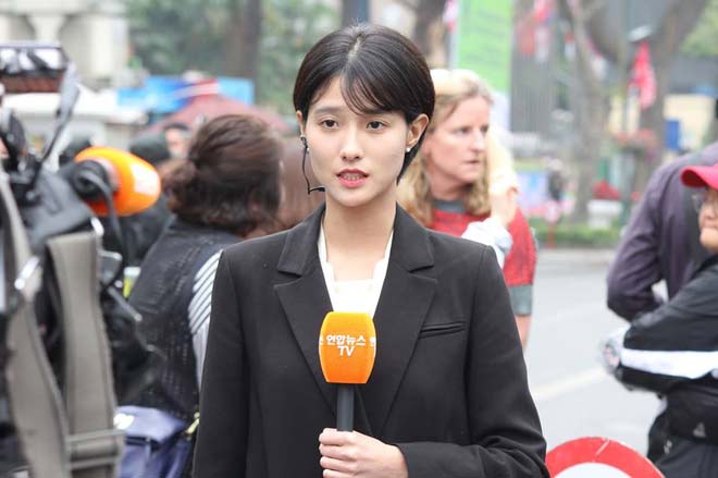 Nam phóng viên Hàn Quốc đẹp như tài tử khiến chị em Việt mê mẩn - 10
