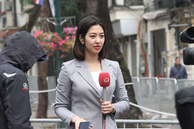 Nam phóng viên Hàn Quốc đẹp như tài tử khiến chị em Việt mê mẩn - 9
