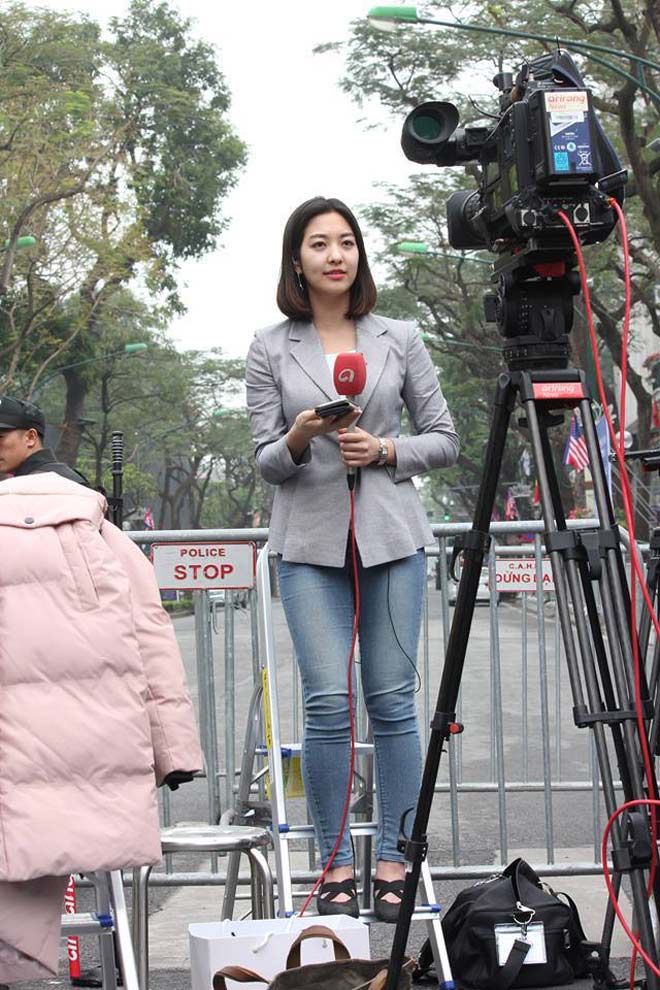 Nam phóng viên Hàn Quốc đẹp như tài tử khiến chị em Việt mê mẩn - 8