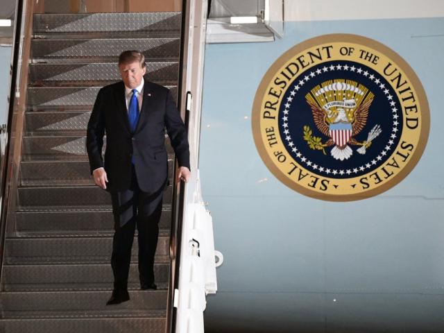 Thế giới - Hàng loạt báo nước ngoài đưa tin ông Trump đã đến Hà Nội