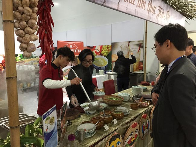 Thượng đỉnh Mỹ-Triều: Phóng viên nước ngoài yêu thích món phở Việt - 4