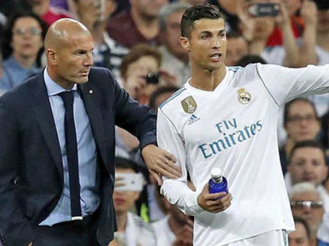 Juventus sẽ thay tướng cuối mùa: Mở đường tái hợp Ronaldo - Zidane