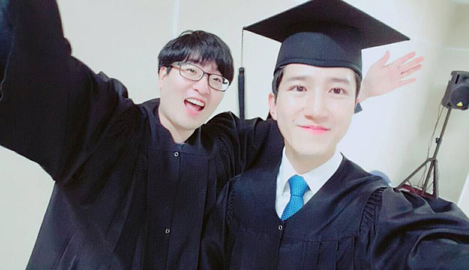 Phóng viên Hàn thích thú khoe ảnh được truyền thông Việt ca ngợi - 9