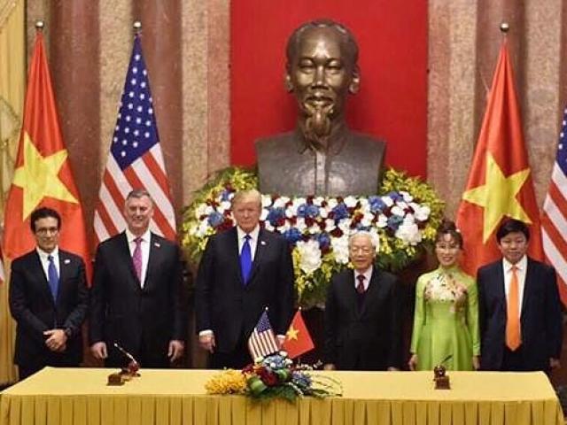 Kinh doanh - Việt Nam ký mua máy bay trị giá hơn 15 tỷ USD của Mỹ