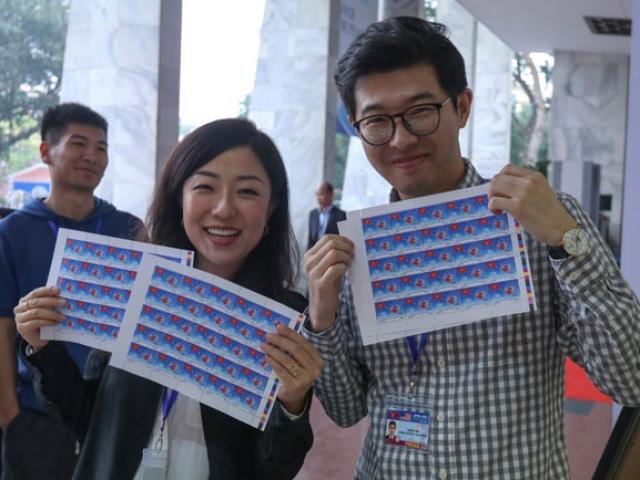 Bán hết 800.000 bộ tem “Chào mừng Hội nghị Thượng đỉnh Hoa Kỳ - Triều Tiên” chỉ sau một ngày