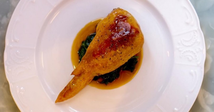 Bán 1 triệu 1 miếng cánh gà bé tí vì lý do đặc biệt - 1