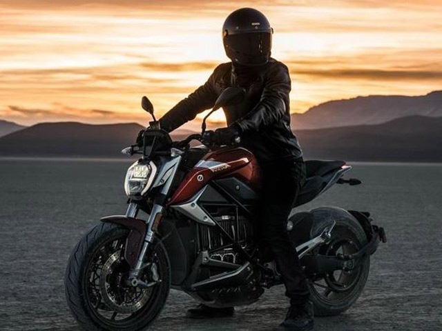 Thế giới xe - Mỹ ra mắt xe máy điện chạy 200 km/h, sạc 95% pin chỉ trong 1h