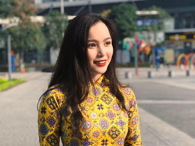 4 cô gái Việt nổi tiếng nhờ được tặng hoa cho Tổng thống Mỹ - 4