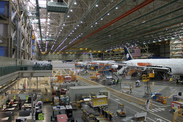 Mỹ mở nhà máy sản xuất linh kiện máy bay trị giá 170 triệu USD ở Đà Nẵng - 1