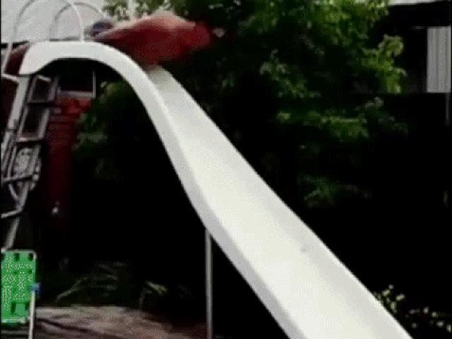 Cười 24H - Cười rụng rốn với những anh chàng vụng về thích thể hiện