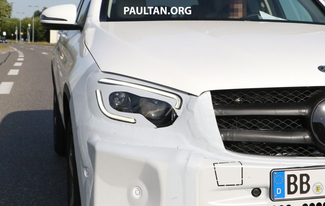 Mercedes-Benz tung teaser "nhá hàng" GLC Facelift 2020 mới - 11