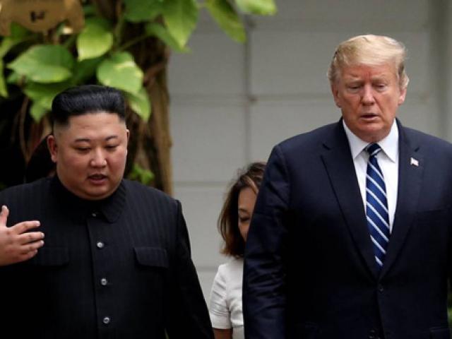 Kinh doanh - Cái "bắt tay" Việt - Triều nhìn từ chuyến thăm VinFast, Viettel của Phái đoàn Triều Tiên