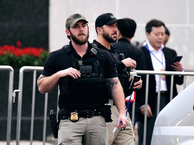 Tin tức trong ngày - Mật vụ Mỹ súng ống đầy mình, cận vệ Triều như “lá chắn sống” tại Hội nghị thượng đỉnh