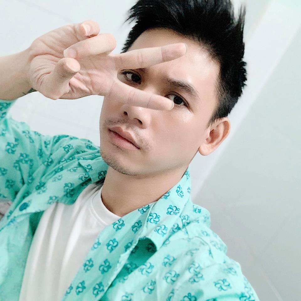 Nam ca sĩ 32 tuổi, body 6 múi bị tai biến gần liệt nửa người hiện ra sao? - 4