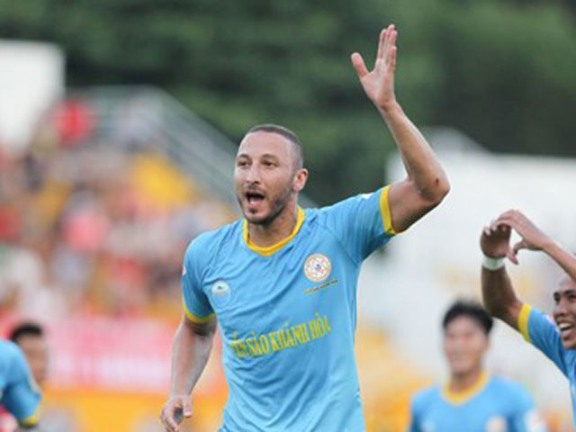 Bóng đá - Sài Gòn - Khánh Hòa: Phủ đầu mạnh mẽ, bất ngờ cuối hiệp