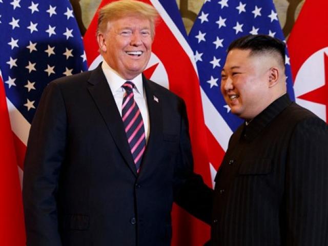 Vừa về nước, TT Trump có lời "đẹp như mơ" dành cho Chủ tịch Kim