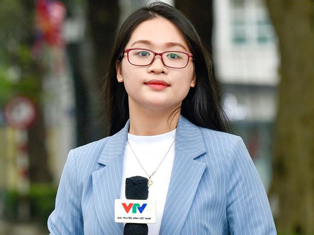 Nữ phóng viên VTV xinh đẹp tác nghiệp tại Hội nghị thượng đỉnh Mỹ - Triều