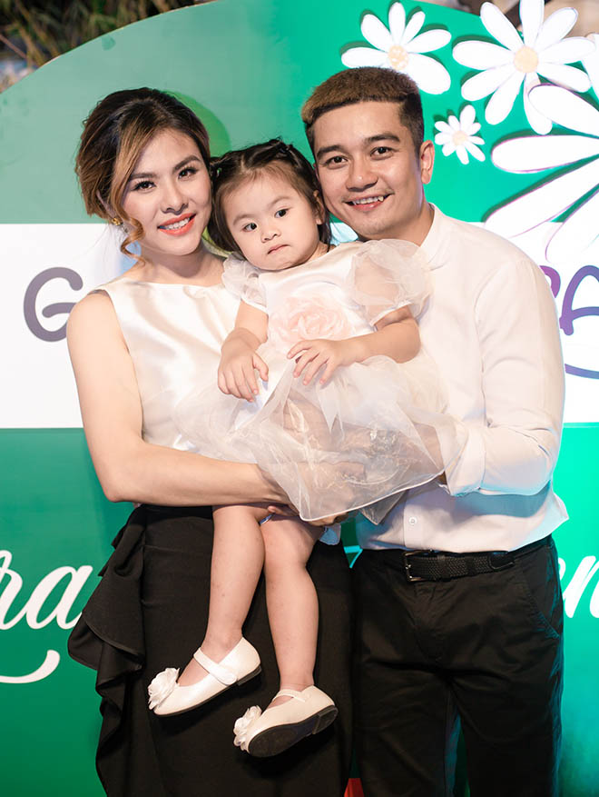 Chồng đại gia tổ chức sinh nhật đầy bất ngờ cho Vân Trang - 3