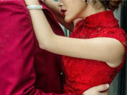 'Vay tình' gái quán, chàng kỹ sư quỳ gối van xin vợ cứu nguy