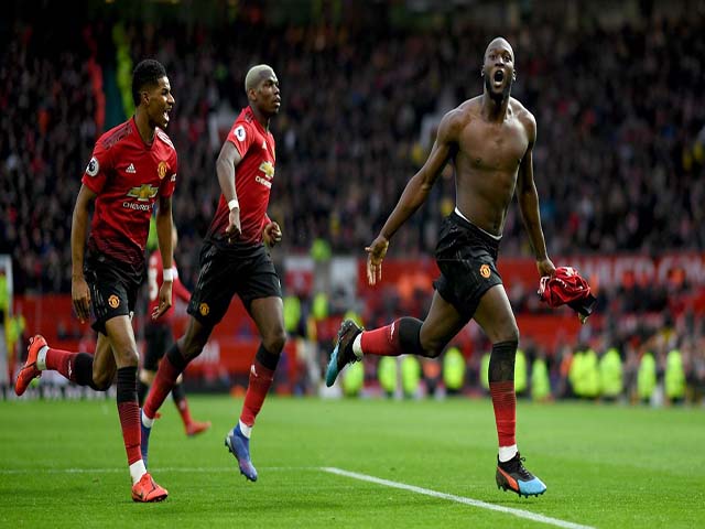 Lukaku 4 bàn/2 trận đe dọa PSG: ”Thánh giật mình” hóa Siêu anh hùng MU