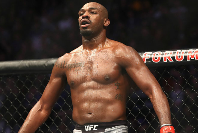 Đại chiến UFC: "Quỷ vương" thống trị, "Ác mộng" đoạt đai vô địch - 1