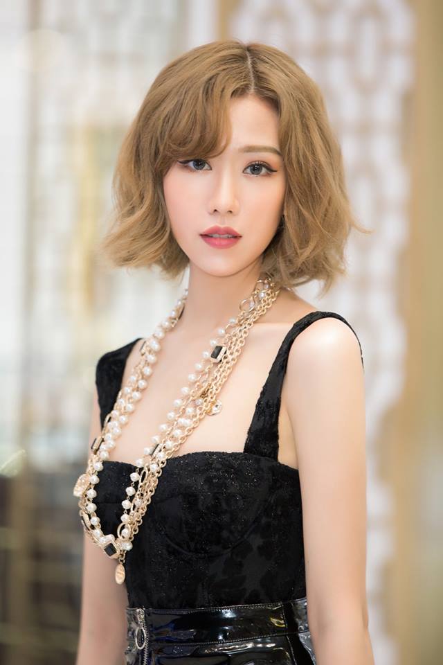 Nữ ca sĩ Min bất ngờ khoe bộ ảnh mới khiến fan tranh cãi - 4