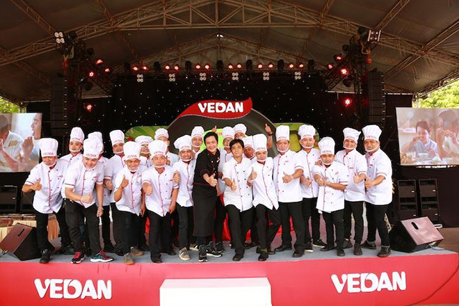 Giới trẻ "bấn loạn" vì sự kiện ẩm thực phiên bản OPPA "6 múi" tại TP.HCM - 2