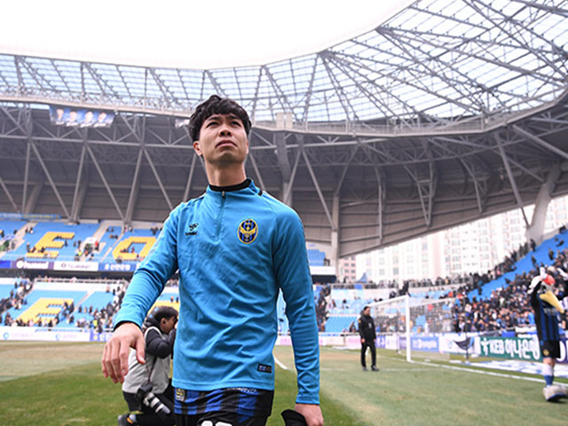 Cầu thủ Hàn Quốc khen Công Phượng khác Xuân Trường ở Incheon United
