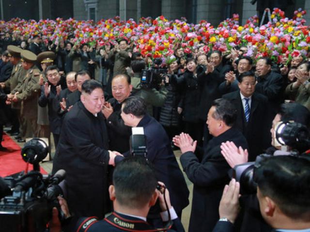 Thế giới - Đoàn tàu bọc thép chở ông Kim Jong Un về Bình Nhưỡng vào lúc nào?