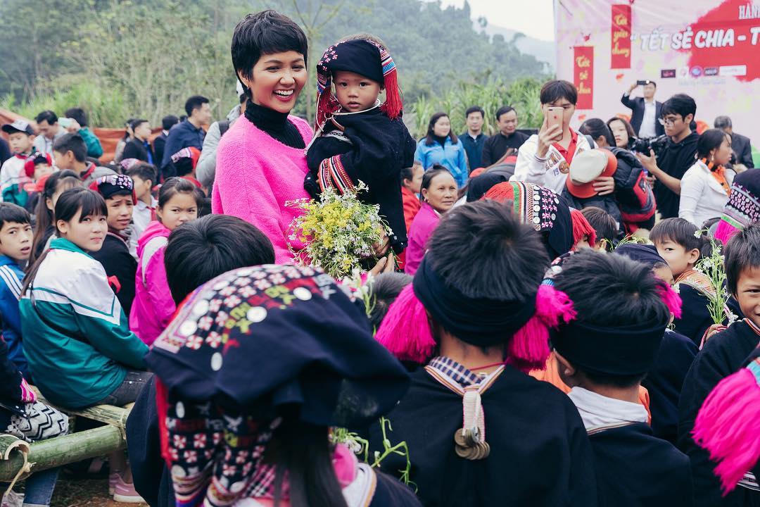 2 hoa hậu lọt top “50 phụ nữ ảnh hưởng nhất Việt Nam 2019” là ai? - 4