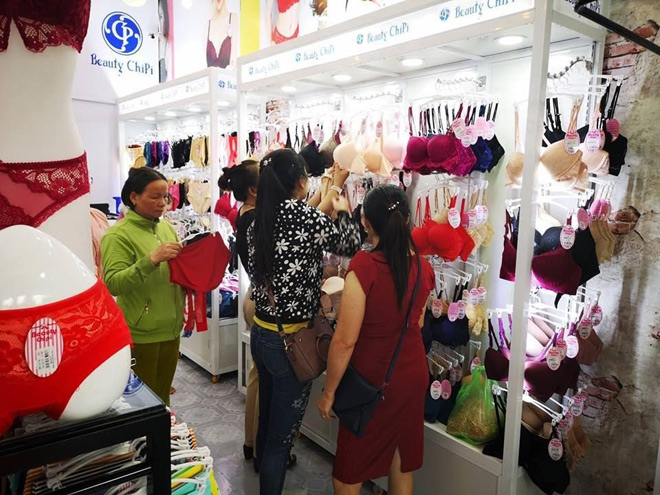 Bỏ công việc nhiều người mơ ước, cô gái kinh doanh đồ lót nữ thu nhập trăm triệu mỗi tháng - 5