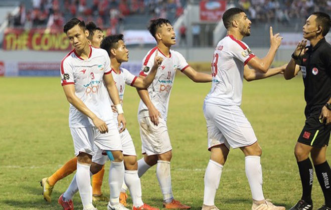 Tin nóng vòng 3 V-League: Quang Hải đề cao Vũ Minh Tuấn - 1