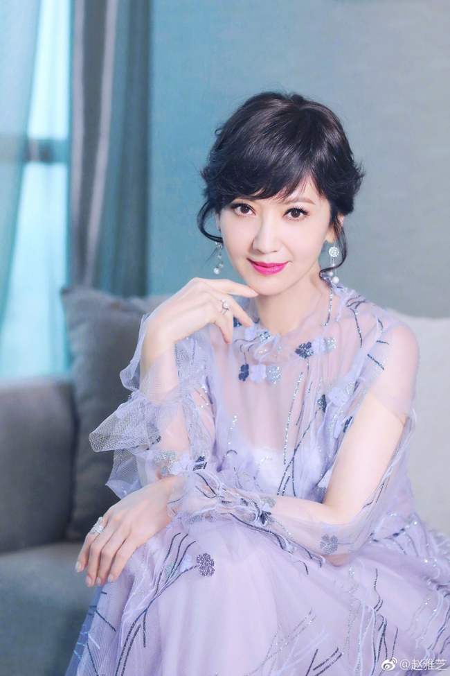 Ở tuổi 64, Triệu Nhã Chi trở thành biểu tượng nhan sắc không tuổi của làng giải trí Trung Quốc. Hiện tại, nữ diễn viên không tham gia đóng phim mà chỉ thỉnh thoảng xuất hiện tại một vài sự kiện làng giải trí.